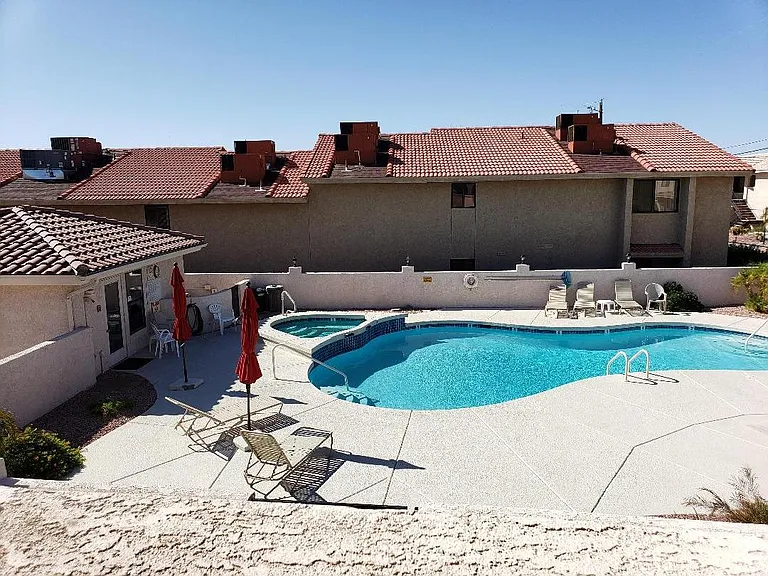 2095 Mesquite Ave #11 — Photo 1