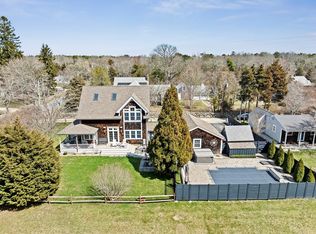 28 Pine Island Rd, Mattapoisett, MA 02739