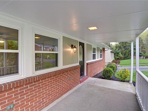 2nd image of 141 Donmor Dr