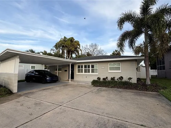 3435 Overlook Dr NE, Saint Petersburg, FL 33703