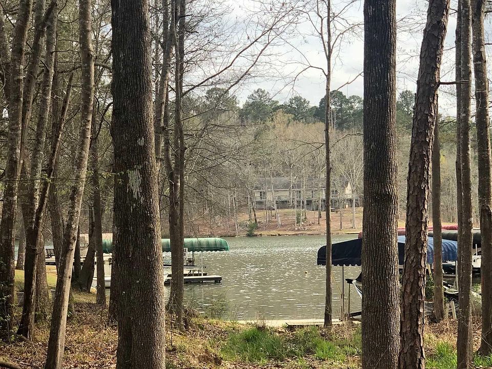 1st image of 145 Island Dr