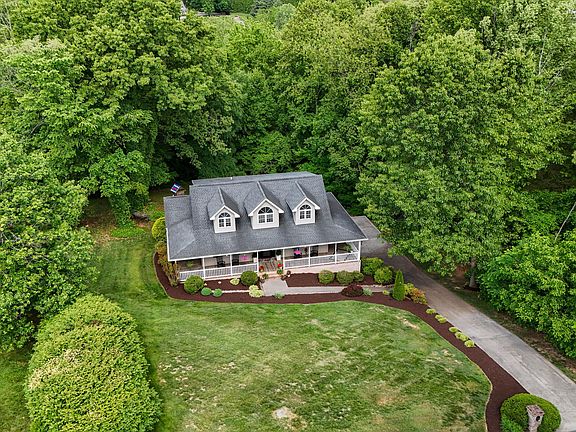 3rd image of 112 Southridge Dr