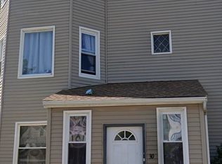 30 Armory St, Springfield, MA 01105