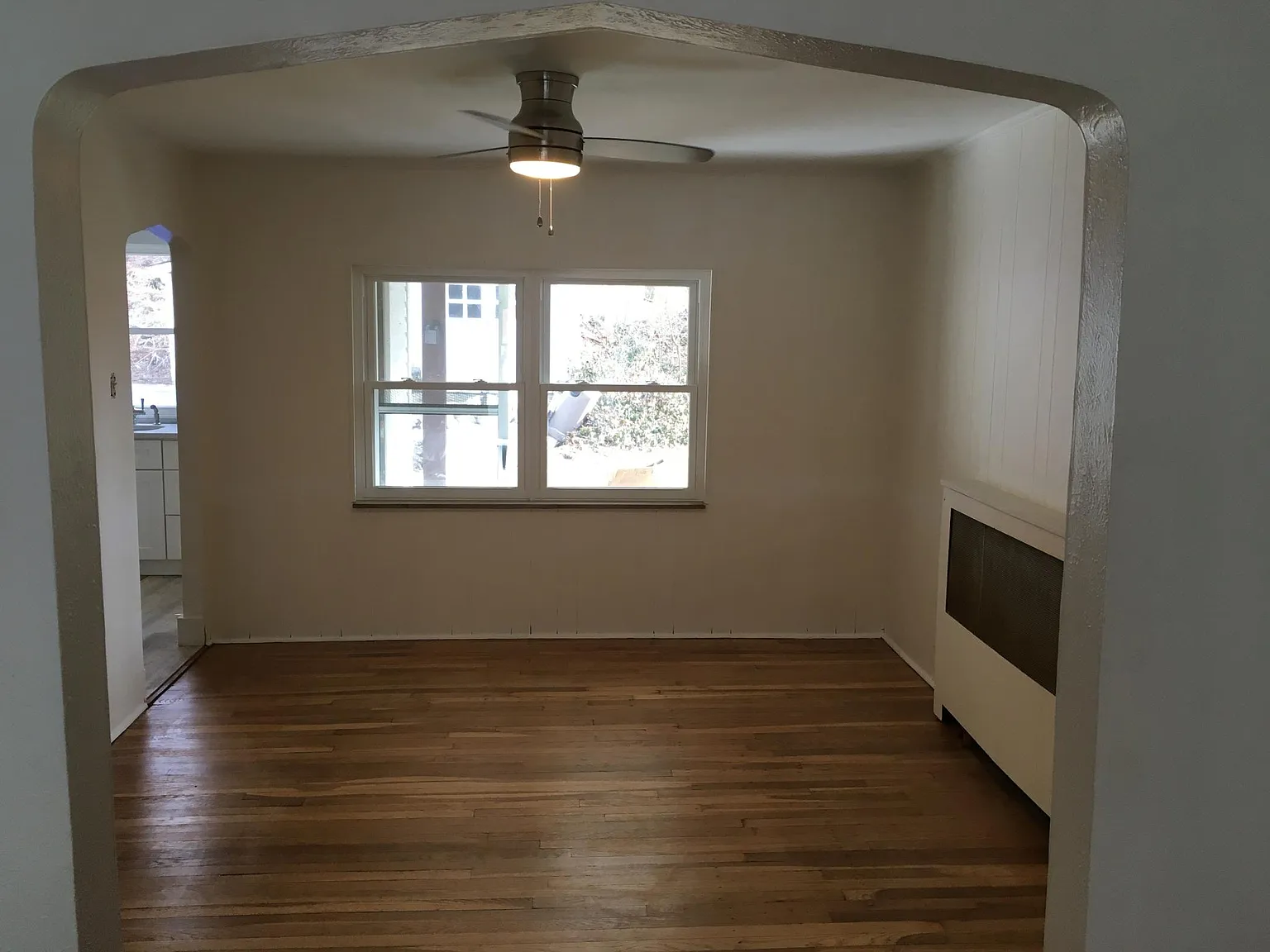 2321 Saranac Ave — Photo 4