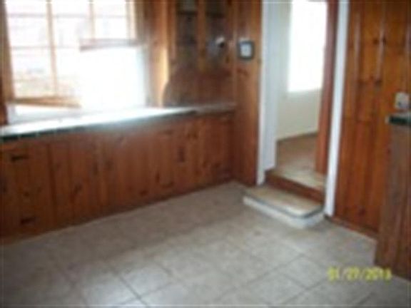 5th image of 2295 S Fletcher Ave