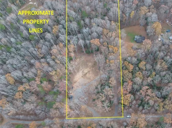 16 Cooke Pl, Mineral, VA 23117