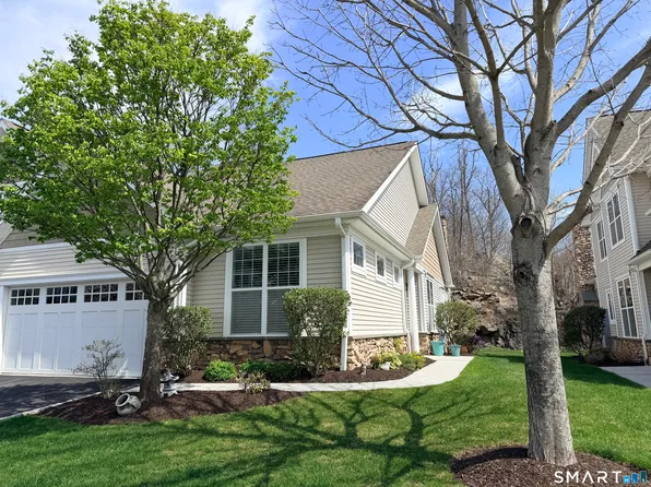 12 Briar Ridge Drive #12, Bethel, CT 06801