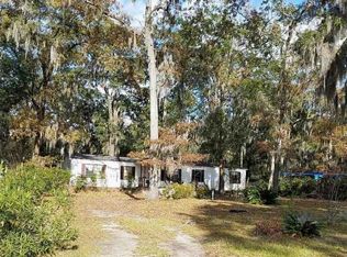88 Woods Dr, Midway, GA 31320