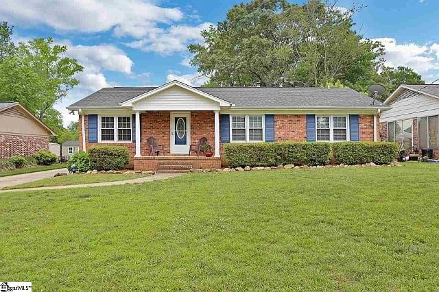 1st image of 204 Forestdale Dr