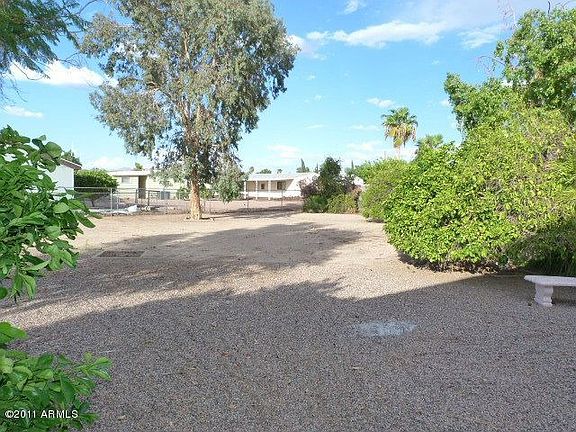 2nd image of 1023 S 96th Pl