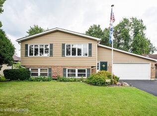 4193 Blackstone Ave, Gurnee, IL