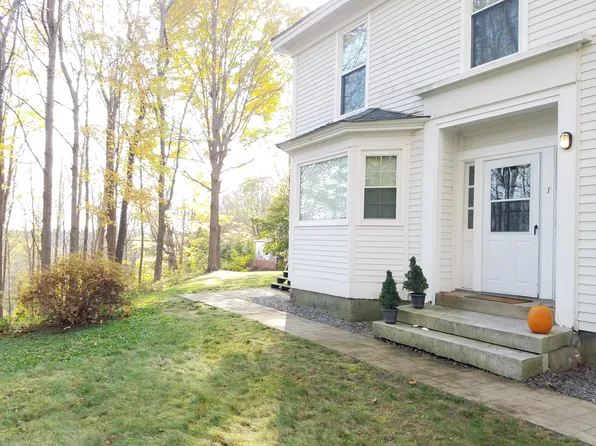 20 Winter St #1, Topsham, ME 04086