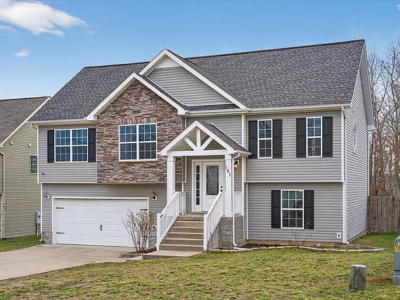 2nd image of 161 Sycamore Hill Dr