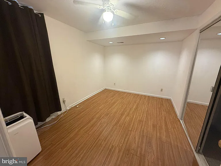 2218 Central Ave #BASEMENT — Photo 17