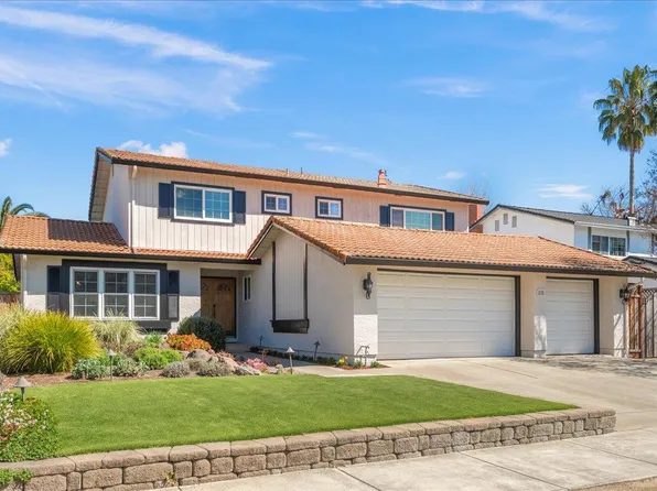 835 W 8th St, Gilroy, CA 95020