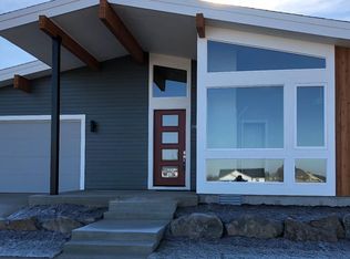 20803 Beaumont Dr, Bend, OR 97701