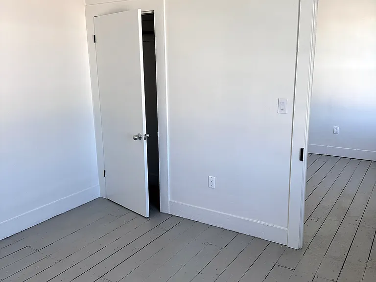850 Columbia St #2 — Photo 5