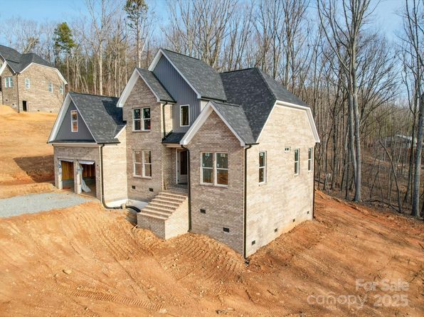 236 Mark Ryan Ln, Dallas, NC 28034