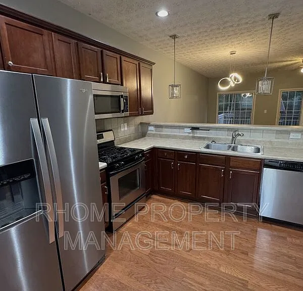756 Celeste Ln SW — Photo 13