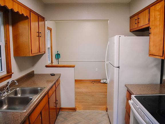 2nd image of 5813 Teakwood Ln
