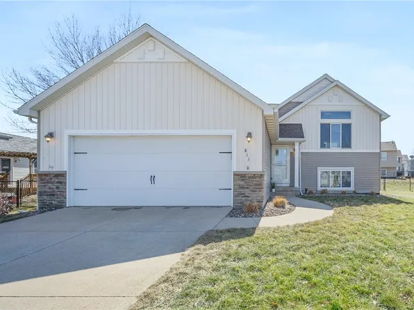 813 33rd St SW, Bondurant, IA 50035