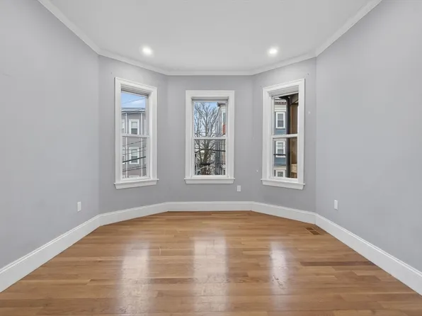 29 East St APT 2, Dorchester, MA 02122