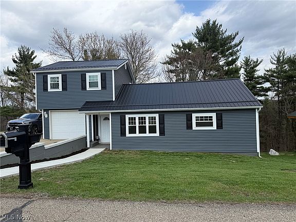2nd image of 17 Grandview Rd