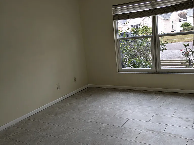 6710 Gilda Dr — Photo 7