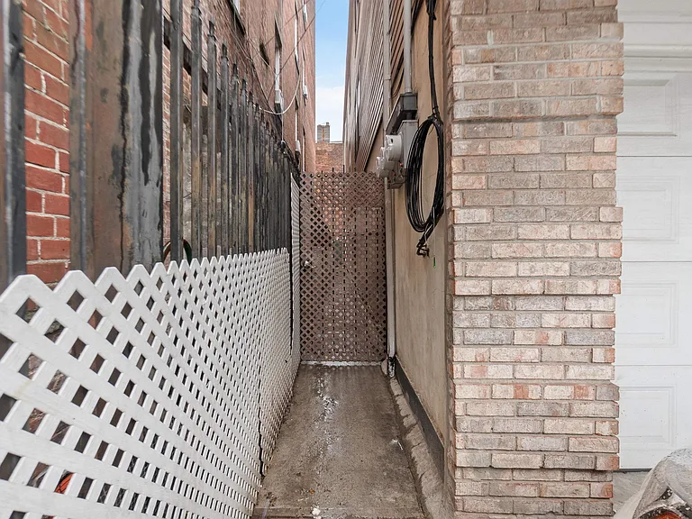 2705 Central Ave #1 — Photo 2