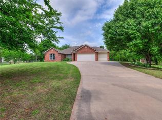 13901 Bubbling Springs Ct, Oklahoma City, OK 73150