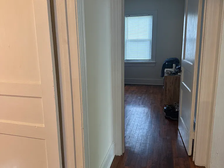 113 N Summit St — Photo 12