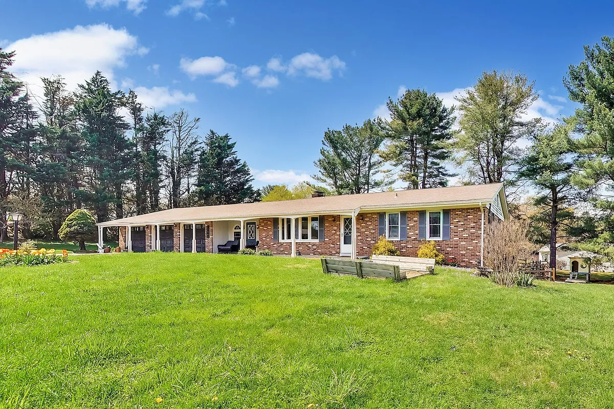 Building Photo - 3904 Overlook Ln