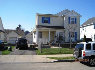 35 Peters Pl, Rochester, NY 14605