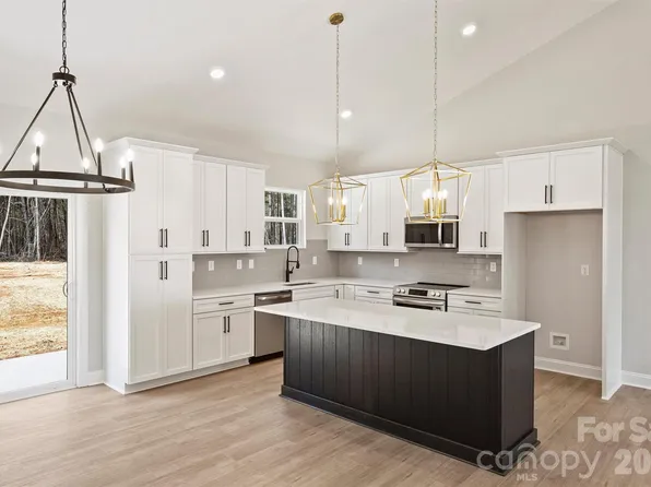 2271 Lee Lawing Rd, Lincolnton, NC 28092