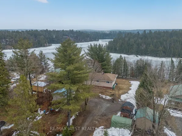 6149 Centennial Dr, Greater Madawaska, ON K0J 2R0