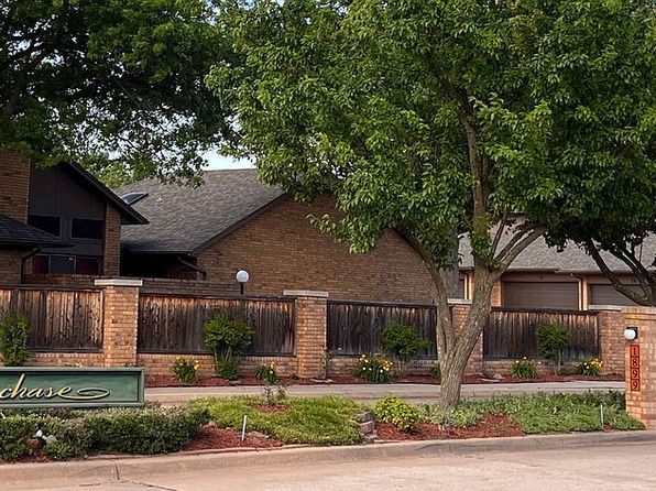 1899 Saddleback Blvd APT 15