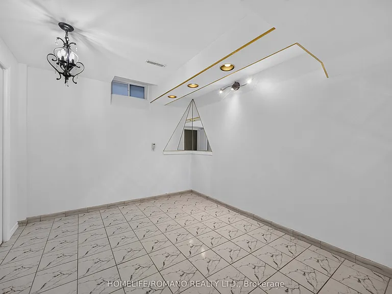 61 Gas Light Cres #BASEMENT — Photo 27
