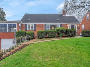 3310 Crestview Dr, North Versailles, PA 15137