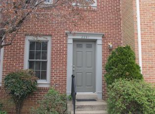 2291 Cartbridge Rd, Falls Church, VA 22043