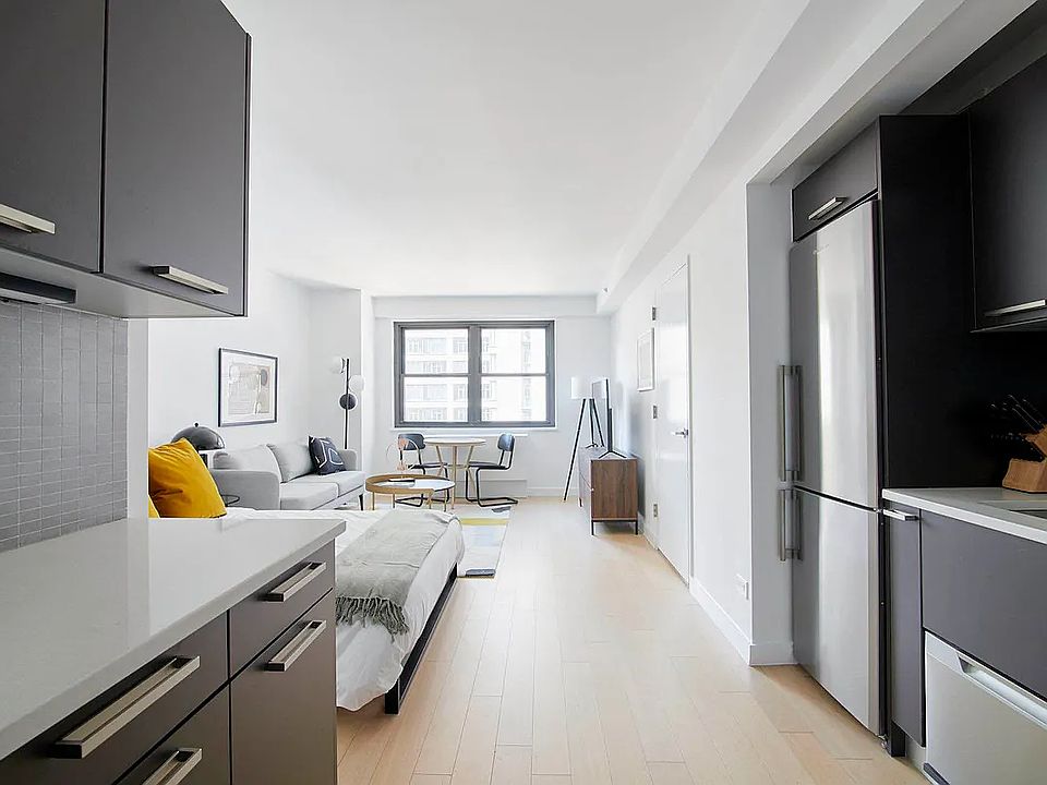 1st image of 222 E 39th St APT 7B