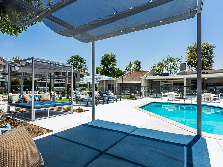 Axiom Tustin — Photo 15
