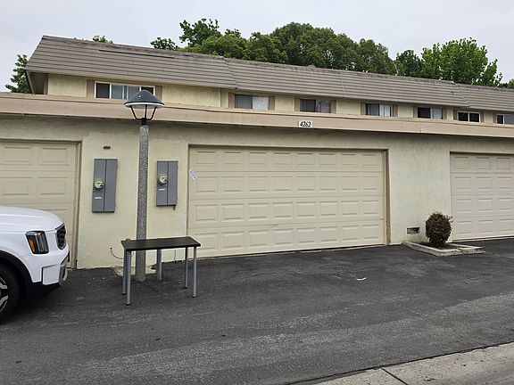 2nd image of 4262 Paseo De Oro