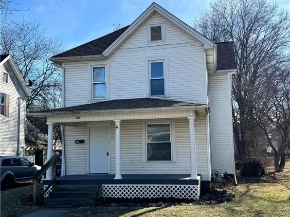 1145 E Main St, Coshocton, OH 43812