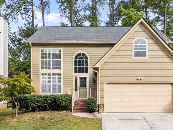 105 Trailview Dr, Cary, NC 27513