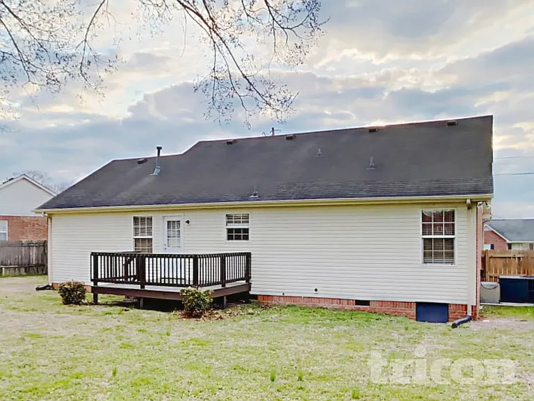 1218 Bolton Dr — Photo 14