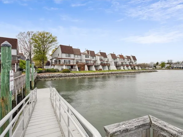 204 Mill Point Dr, Hampton, VA 23669