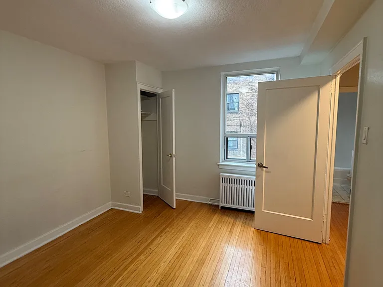 166 Eastbourne Ave #42 — Photo 5