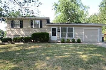 4th image of 509 NW Ward Ln