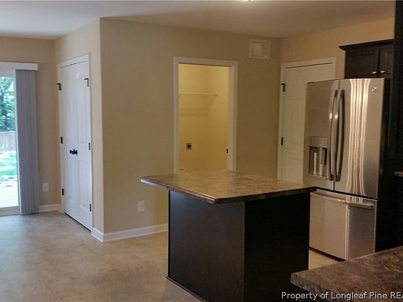 5th image of 100 Burr Oak Cir