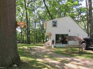 2037 Walnut Rd, Auburn Hills, MI 48326